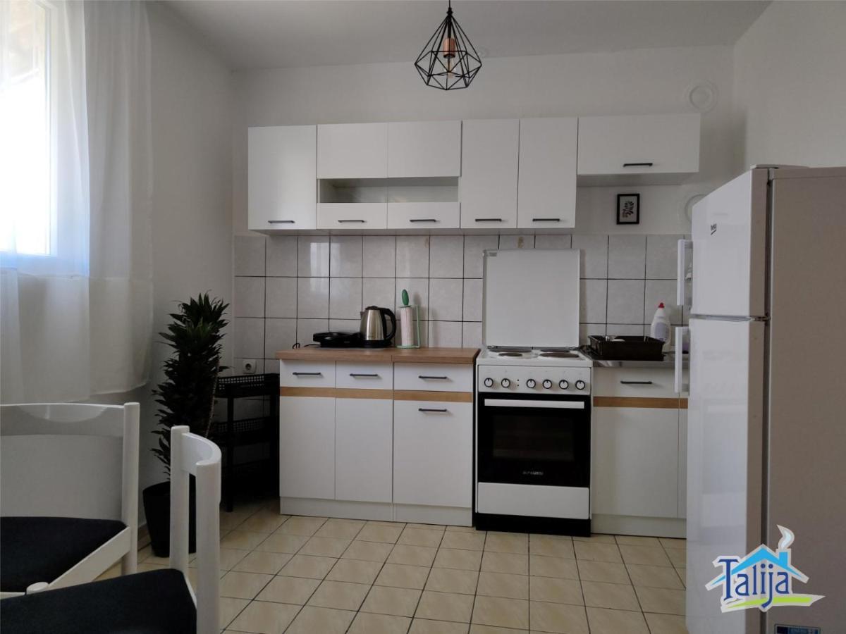 Vila Talija Bar Exteriér fotografie